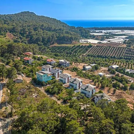 Deniz Ve Orman Manzarali Mustakil Havuzlu Villa *